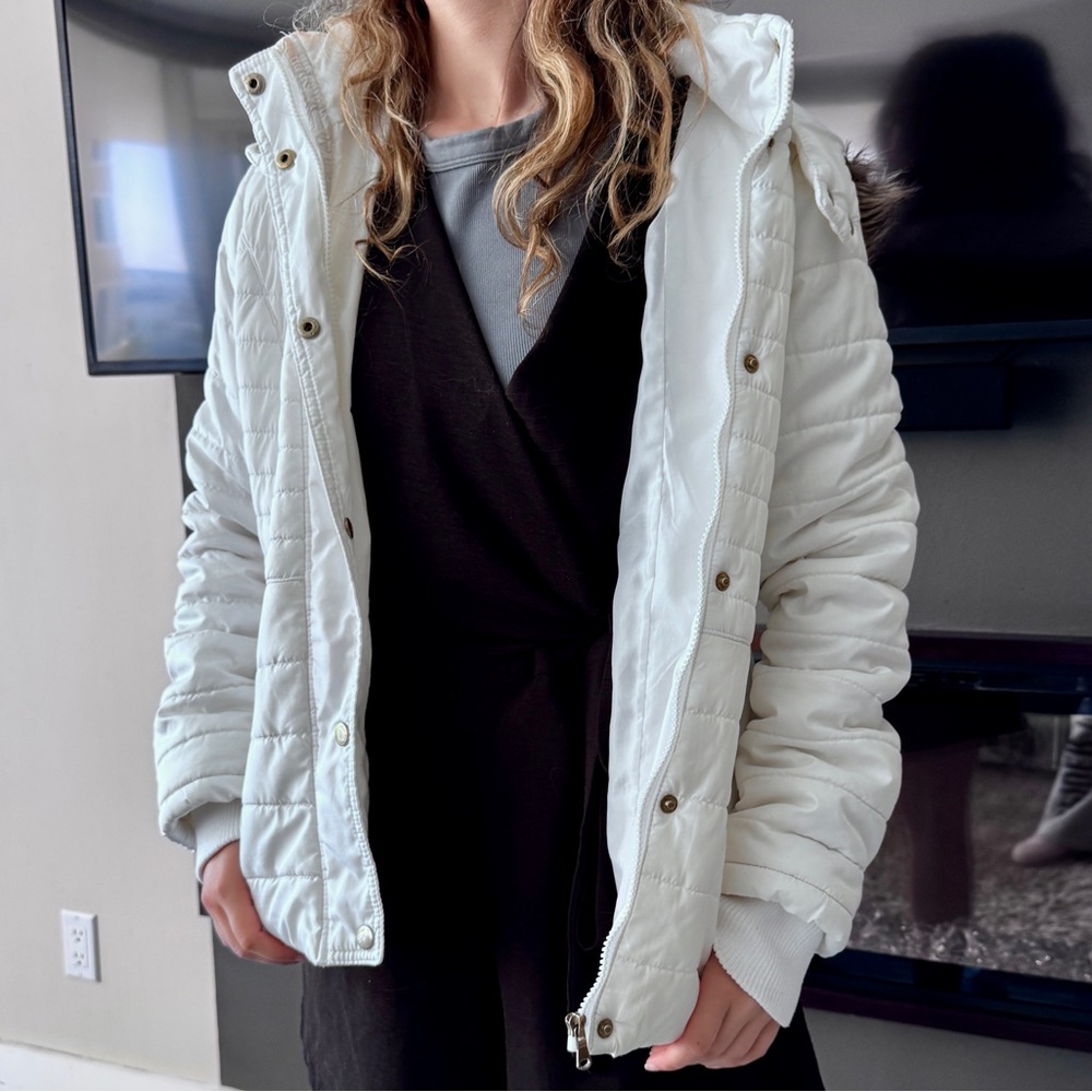 New Look White Puffer Jacket with Faux Fur Hood